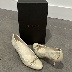 Ivory Guccissima heels